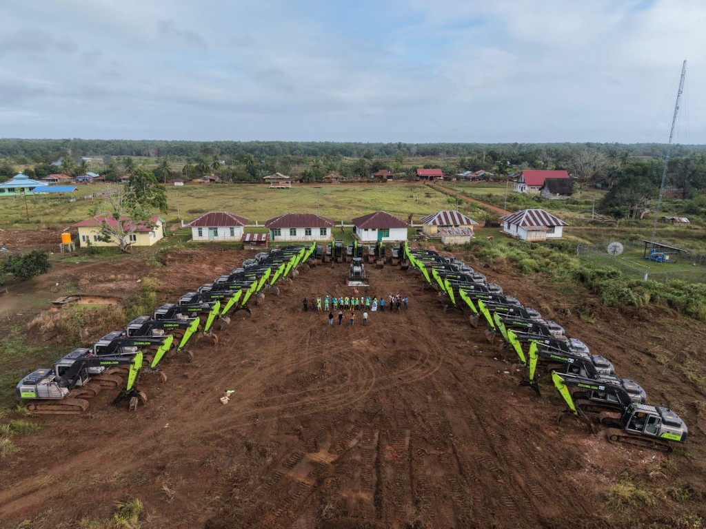 Heavy-equipment fleet for project cargo